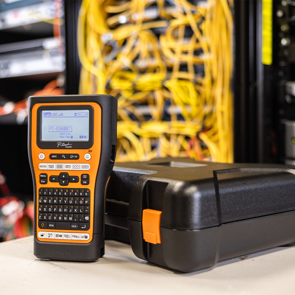PTE560BTVP | Rotuladora Electrónica Portátil Profesional Ptouch